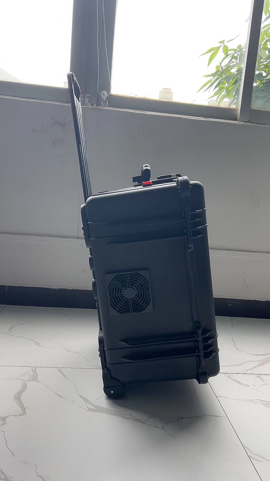 和林格尔手拉箱型移动通信干扰器